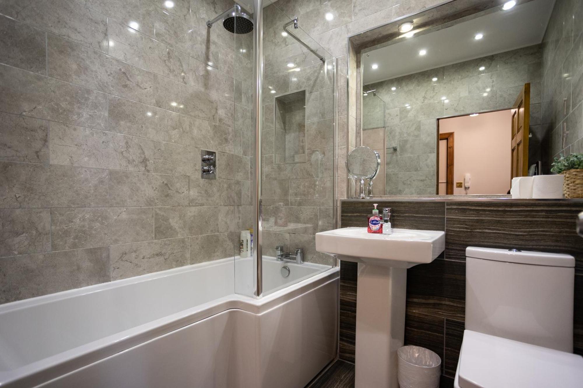 Blackfriars Residence - Beautiful Home Единбург Екстер'єр фото